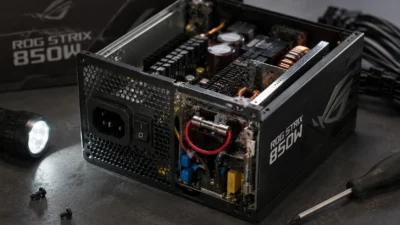 ASUS ROG Strix電源850WのRMA返却品でヒューズをバイパスとの報告｜ブレーカーが2度作動、現時点では個別事例
