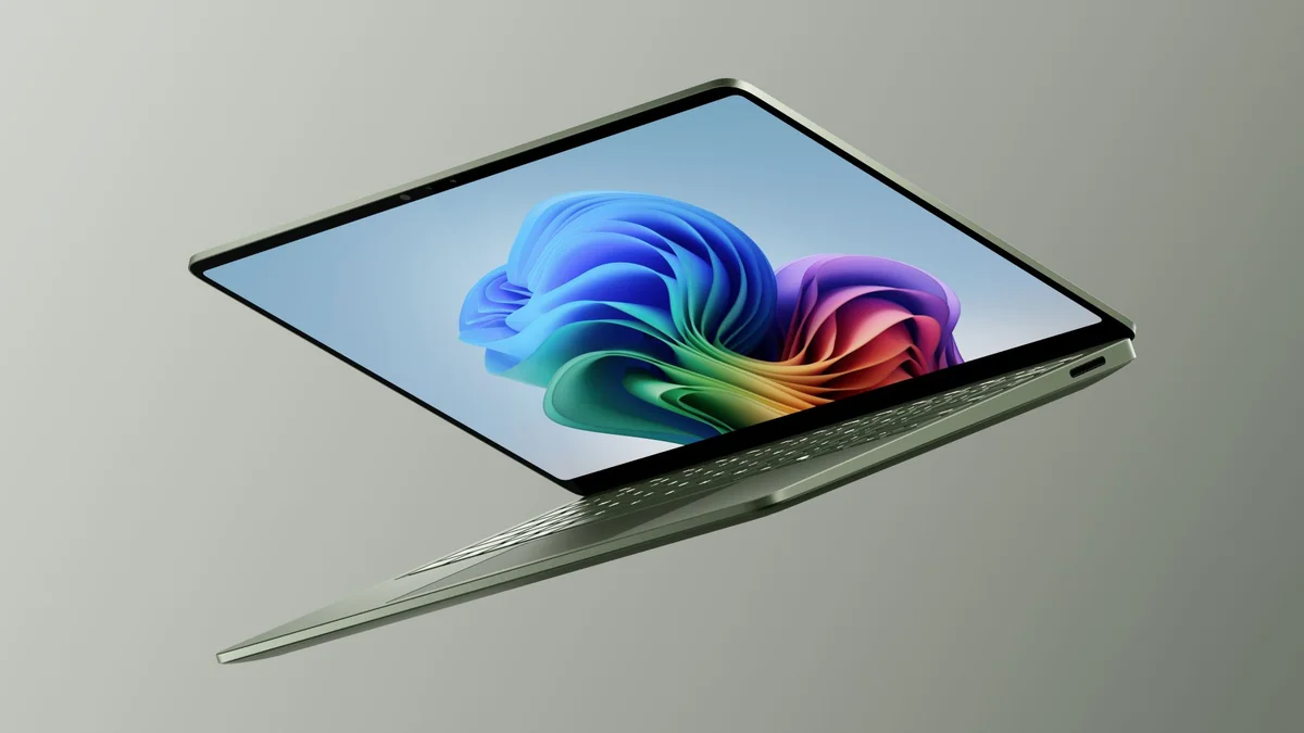 Snapdragon X2を搭載した2026年のSurface Laptop 13.8インチ