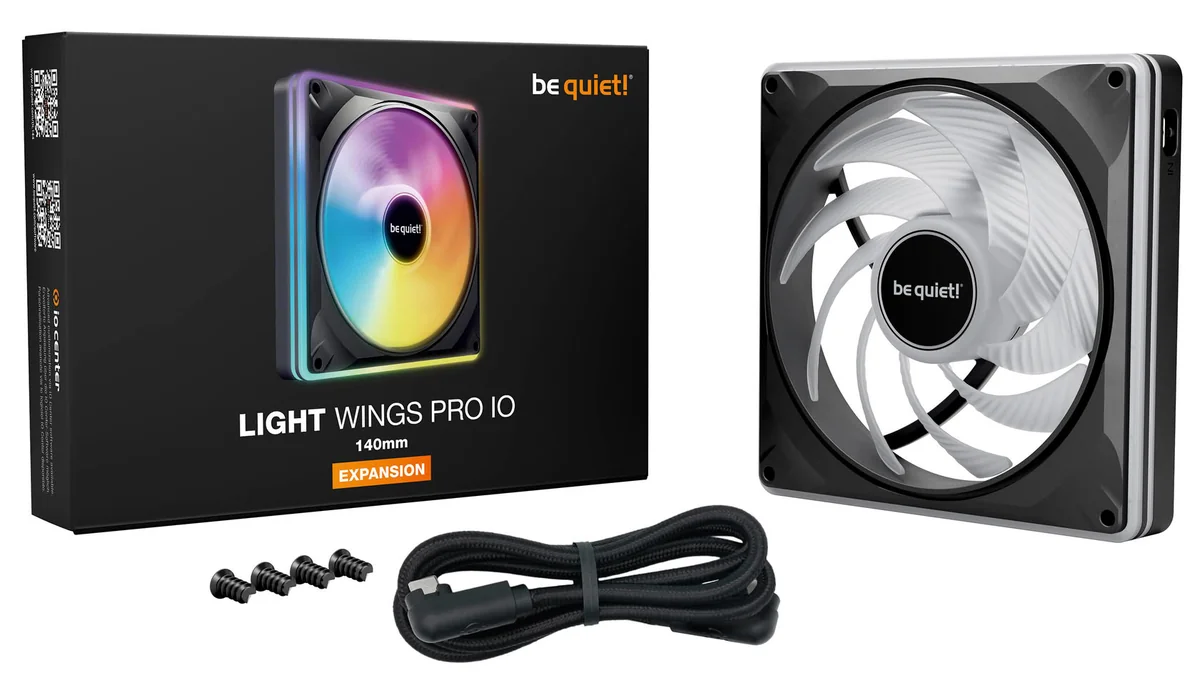 Light Wings Pro IO 140mm Expansionのパッケージとファン本体