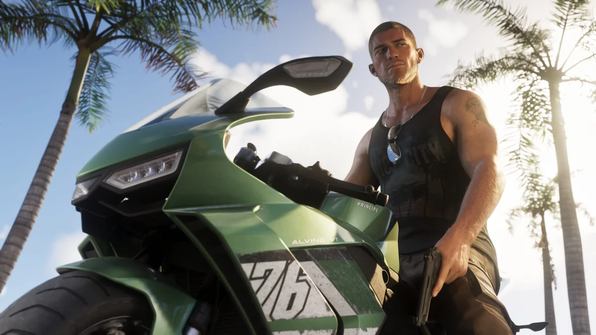 GTA 6のジェイソン・デュヴァル。緑のバイクの横に立つ公式スクリーンショット