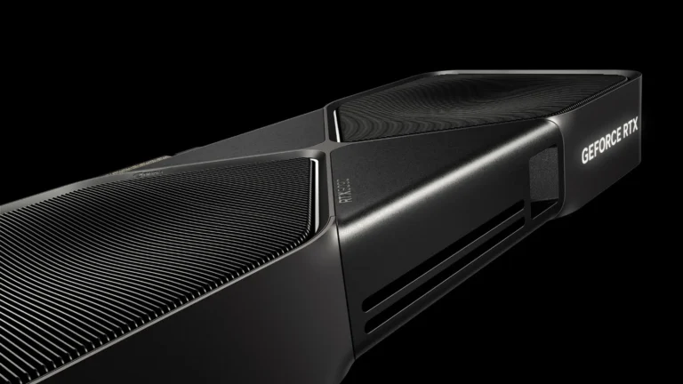 RTX 5090の4×8ピン化とは？付属アダプター・旧方式との違いと溶損対策の限界、電源・保証の注意点
